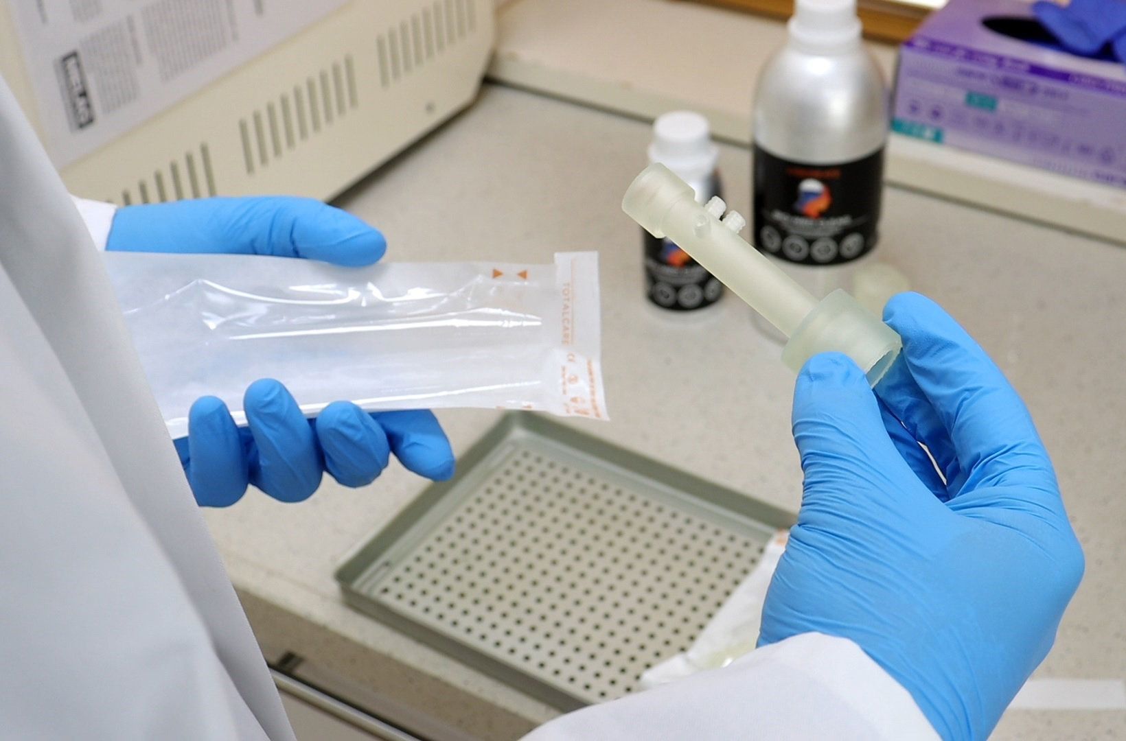 sterilization of 3D-printed Liqcreate bio-med clear resin in an autoclave