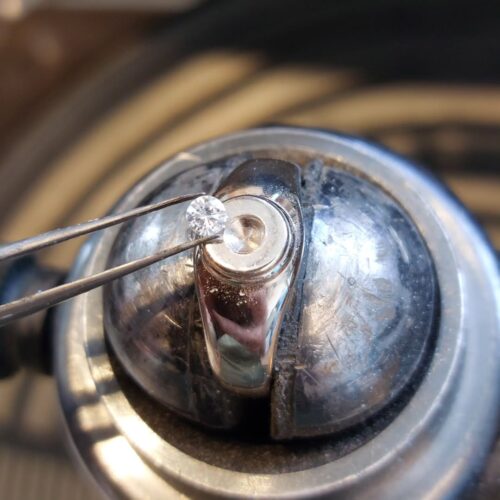 white gold casting with liqcreate wax castable resin fixing the diamond setting