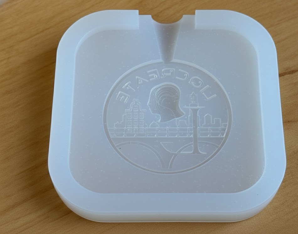 Making a silicone mold with platinum cured silicones and 3D-printing resin